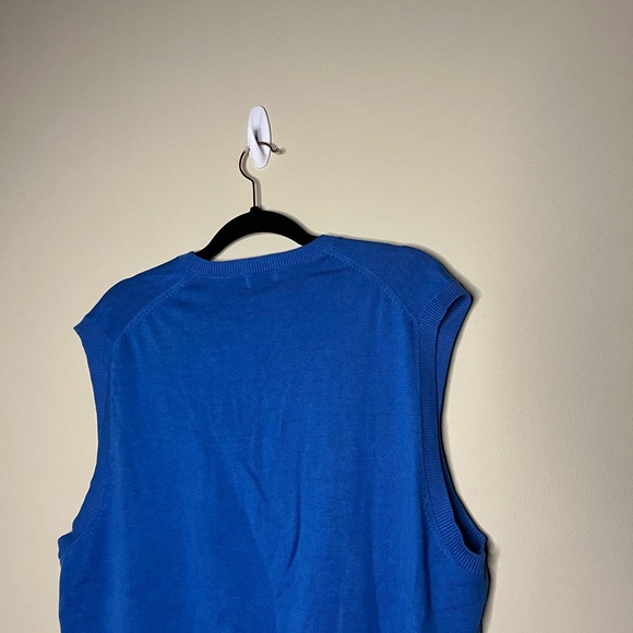 Izod Cotton Sweater Vest - Picture 7 of 8